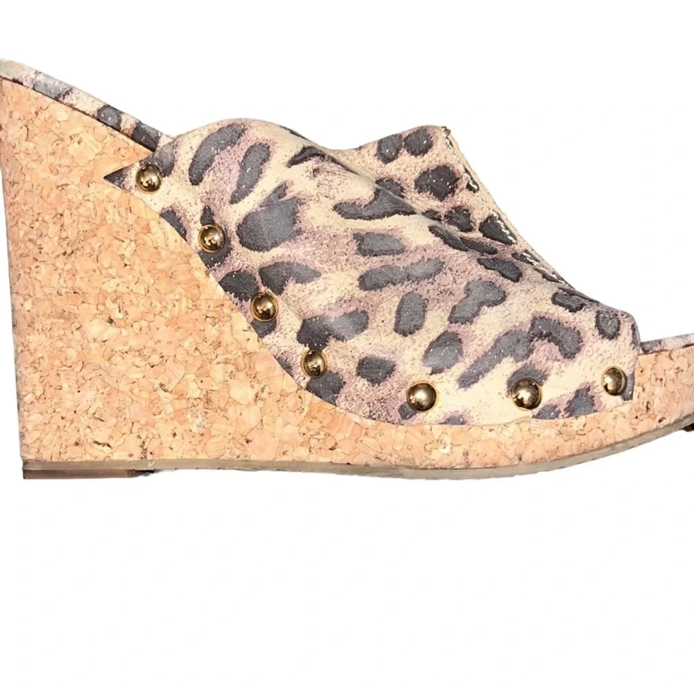 Micheal Kors size 10 leopard print platform wedge cork heel genuine leather